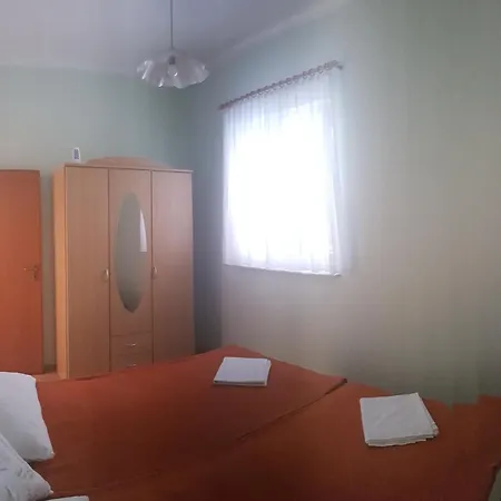 Apartment By The Sea - 20723 Vir